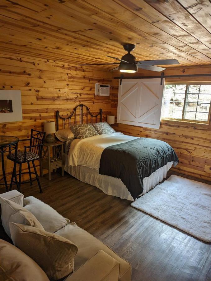 Hotel Red Barn Retreat North Fork Exterior foto
